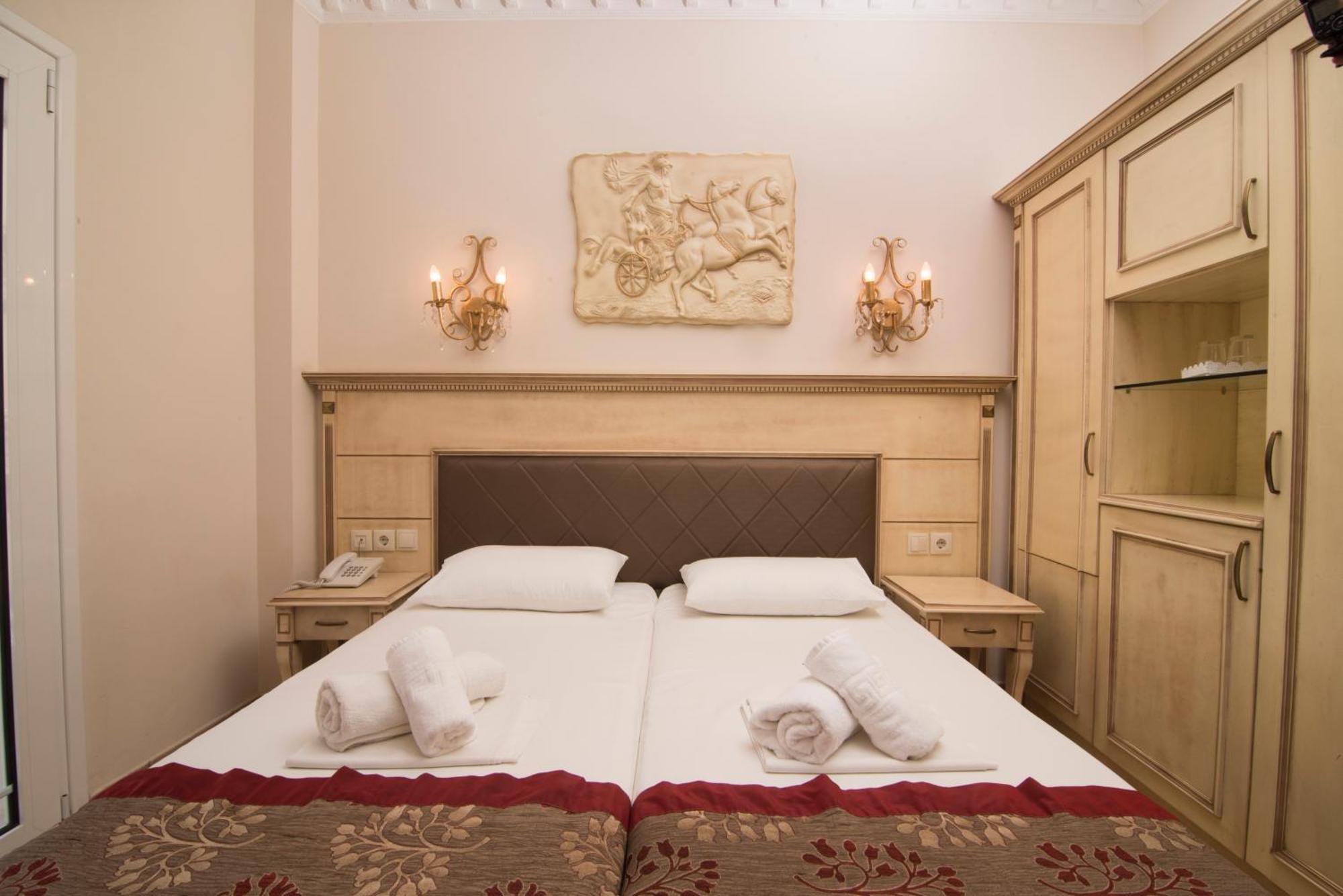 Parthenon Art Hotel Olympiakí Aktí 외부 사진